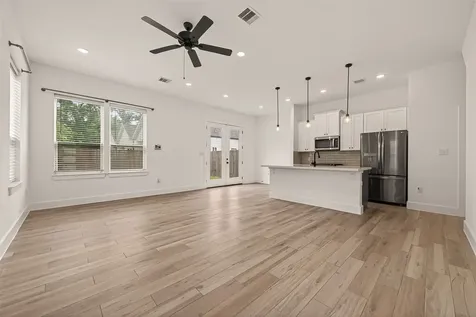 5206 Firnat Street Houston TX 77016