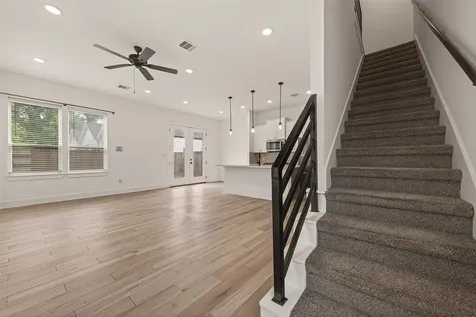 5206 Firnat Street Houston TX 77016