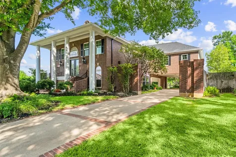 1734 Forestlake Drive Sugar Land TX 77479