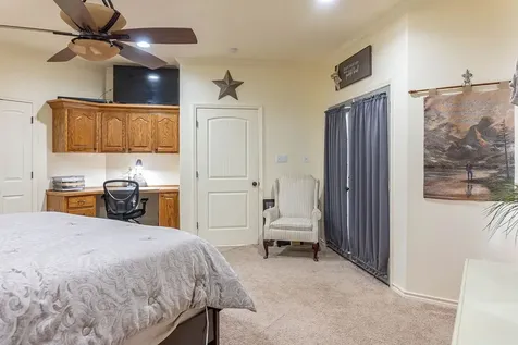 318 Peppertree Village Mills TX 77663