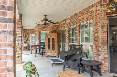 318 Peppertree Village Mills TX 77663