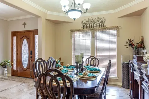 318 Peppertree Village Mills TX 77663