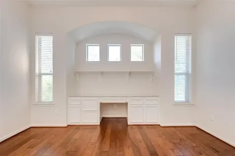 34 N Longsford Circle The Woodlands TX 77382