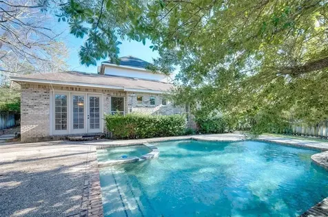 34 N Longsford Circle The Woodlands TX 77382