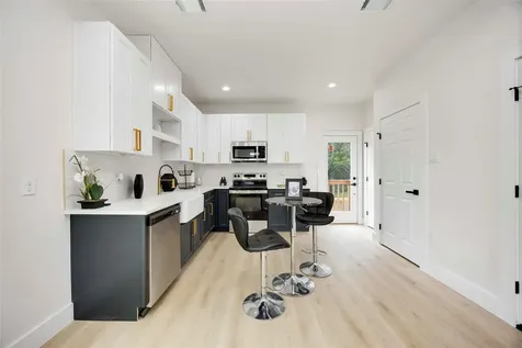 2110 Des Chaumes Street Houston TX 77026
