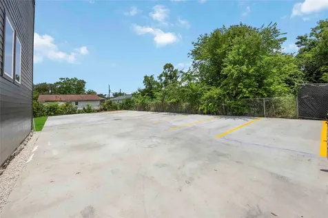 2110 Des Chaumes Street Houston TX 77026