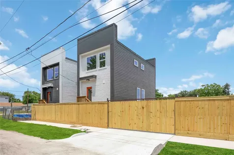 2110 Des Chaumes Street Houston TX 77026