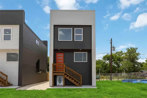 2110 Des Chaumes Street Houston TX 77026