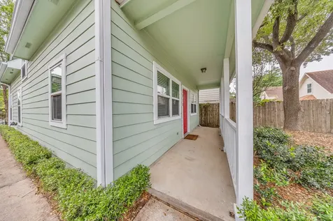 1318 Dennis Street Houston TX 77004