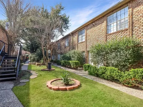 6401 Skyline Drive Drive 13 Houston TX 77057