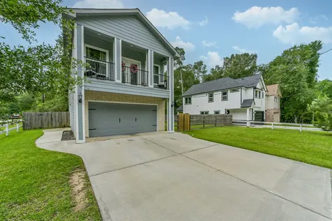725 Magnolia Point Drive Huffman TX 77336