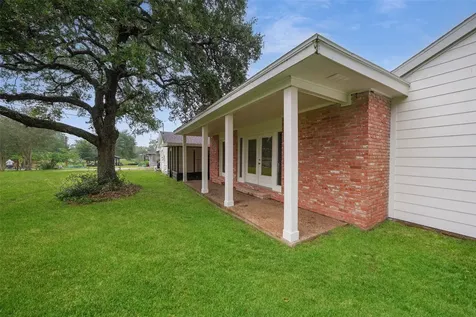 603 S Mccarty Avenue Eagle Lake TX 77434
