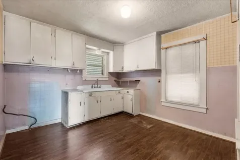 11703 Fm 1764 Santa Fe TX 77510