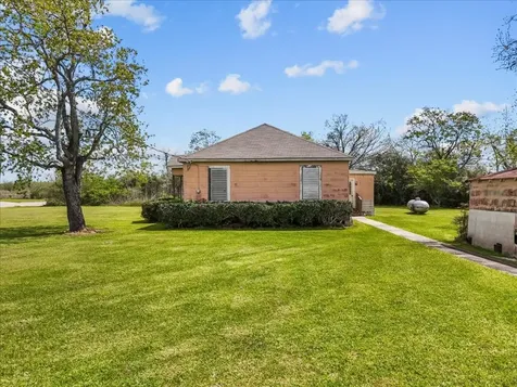 11703 Fm 1764 Santa Fe TX 77510
