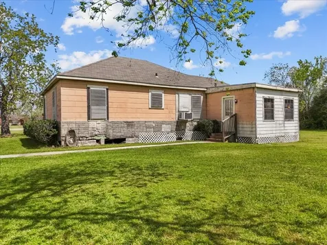 11703 Fm 1764 Santa Fe TX 77510