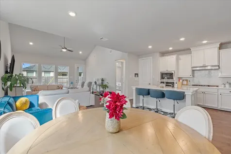 9211 Fenton Oaks Drive Cypress TX 77433