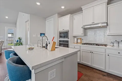 9211 Fenton Oaks Drive Cypress TX 77433