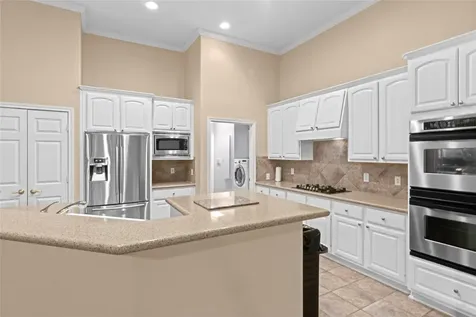 2 Surrey Run Place The Woodlands TX 77384