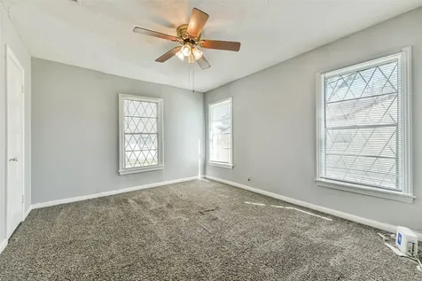 311 S Kansas Street La Porte TX 77571