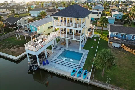 16515 Nassau Way Jamaica Beach TX 77554