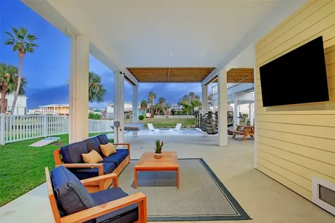 16515 Nassau Way Jamaica Beach TX 77554