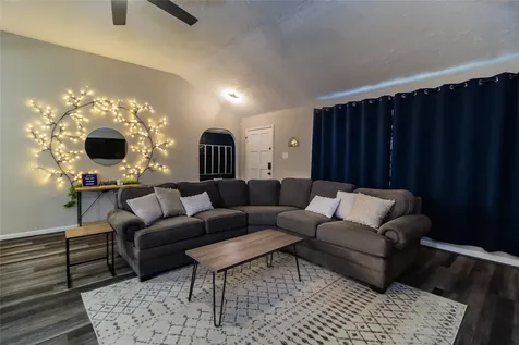 3719 Royal Manor Drive Houston TX 77082