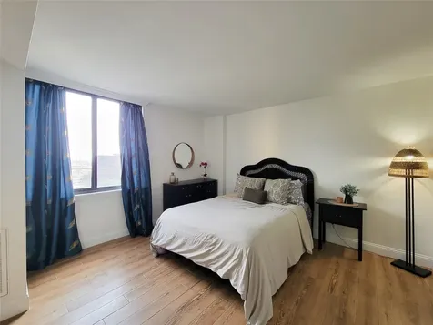 3525 Sage Road 908 Houston TX 77056