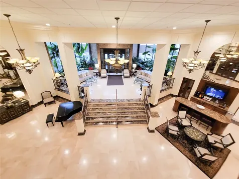 3525 Sage Road 908 Houston TX 77056