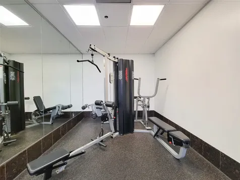 3525 Sage Road 908 Houston TX 77056