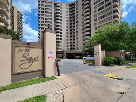 3525 Sage Road 908 Houston TX 77056