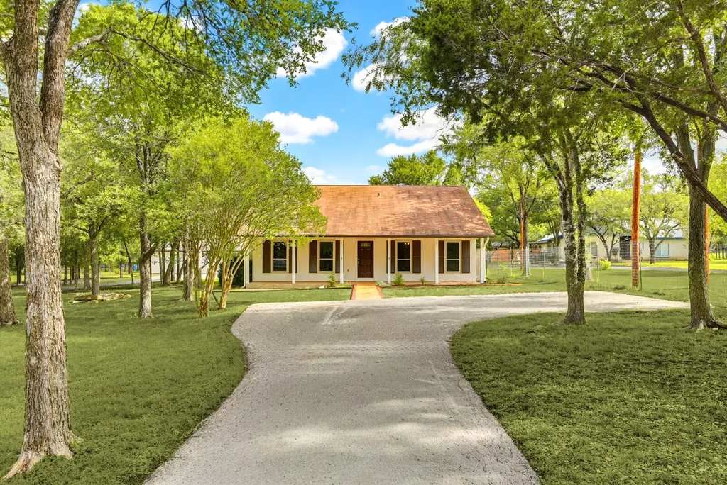 5173 Eagle Claw Drive Bulverde TX 78163