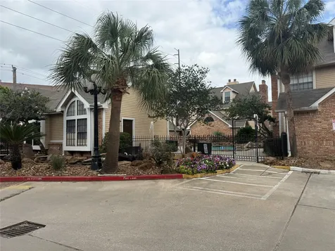 2300 Old Spanish Trail 2069 Houston TX 77054