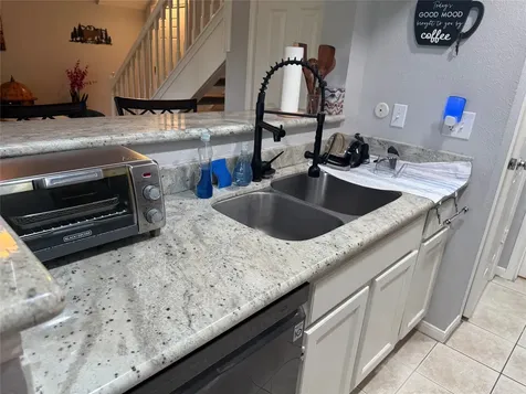 2300 Old Spanish Trail 2069 Houston TX 77054