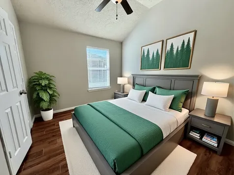 11807 Green Colling Park Drive Houston TX 77047