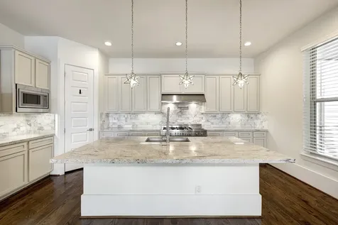 2717 Mason Street Houston TX 77006