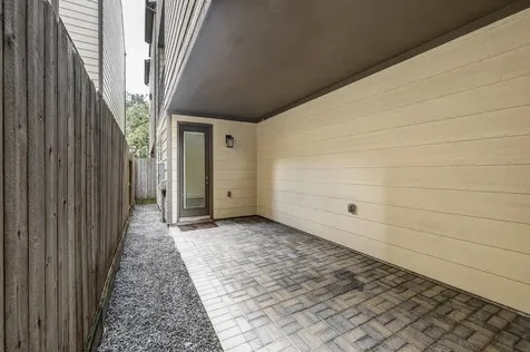2717 Mason Street Houston TX 77006