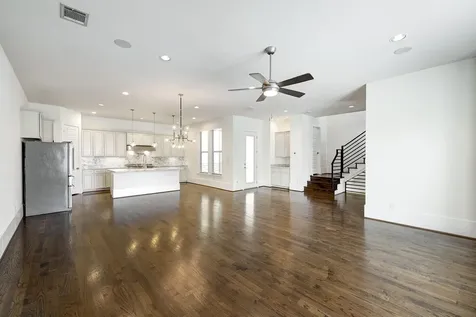2717 Mason Street Houston TX 77006