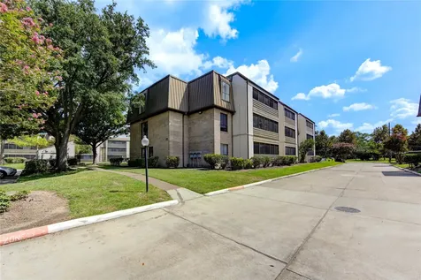 3055 Walnut Bend Lane 21 Houston TX 77042