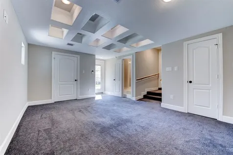 109 Dresden Street Houston TX 77012