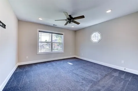 109 Dresden Street Houston TX 77012