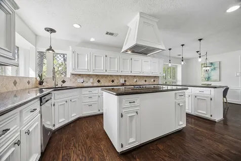 9718 Oxted Lane Spring TX 77379