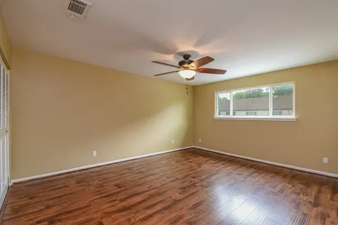 10502 Hammerly Boulevard 258 Houston TX 77043