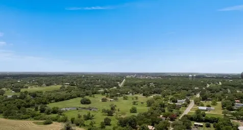 210 Julia Street Yoakum TX 77995