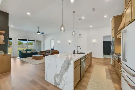 1400 River Point Drive Friendswood TX 77546