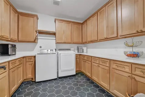 1400 River Point Drive Friendswood TX 77546