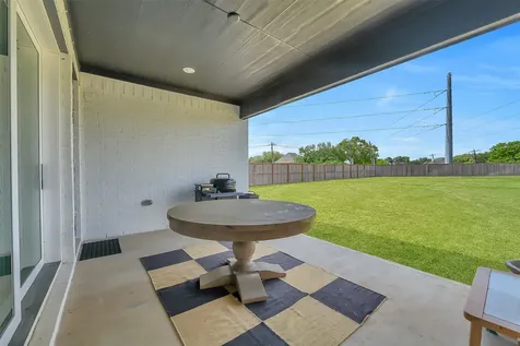 1400 River Point Drive Friendswood TX 77546