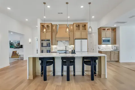 1400 River Point Drive Friendswood TX 77546