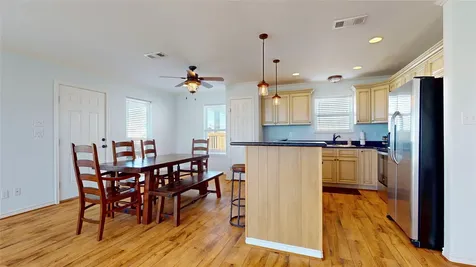 854 Palmetto Drive Crystal Beach TX 77650