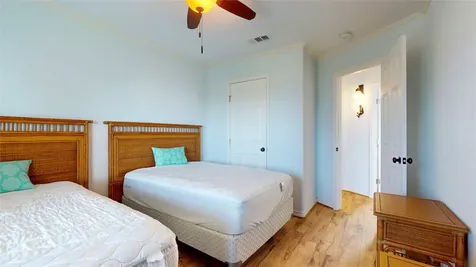 854 Palmetto Drive Crystal Beach TX 77650