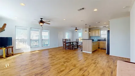 854 Palmetto Drive Crystal Beach TX 77650